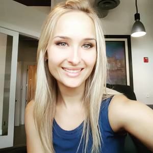 Meet your Posher, Valentina